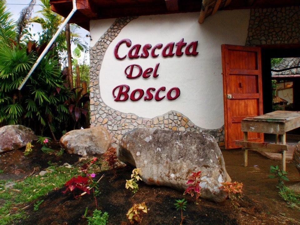 Cascata Del Bosco Cabinas Hotel San Vito Esterno foto